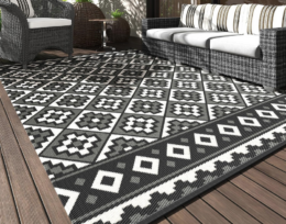 40% off Outdoor Area Rug on Amazon | LOTS of Sizing Options