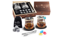 60% off Whiskey Stones Gifts {Amazon} | Father's Day Gift!